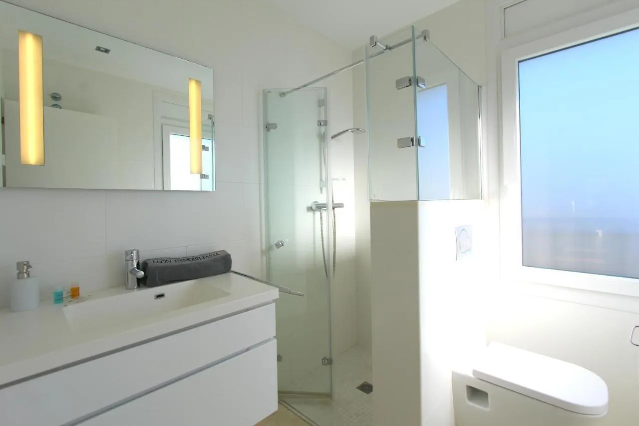 Leon Inmo Villa Olivia - 10039  Empuriabrava